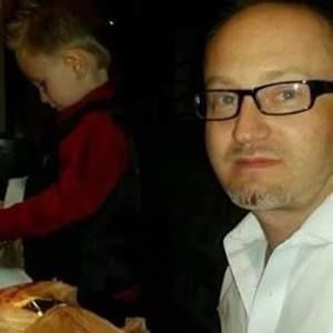 Meet your Posher, Troy